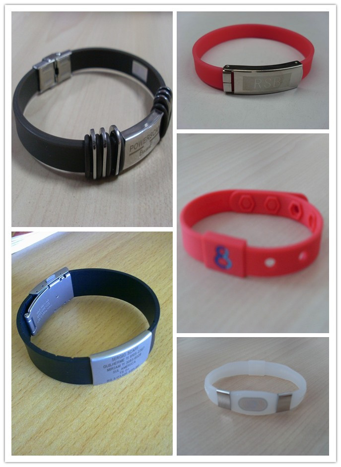 Silicone bracelet with buckle.jpg